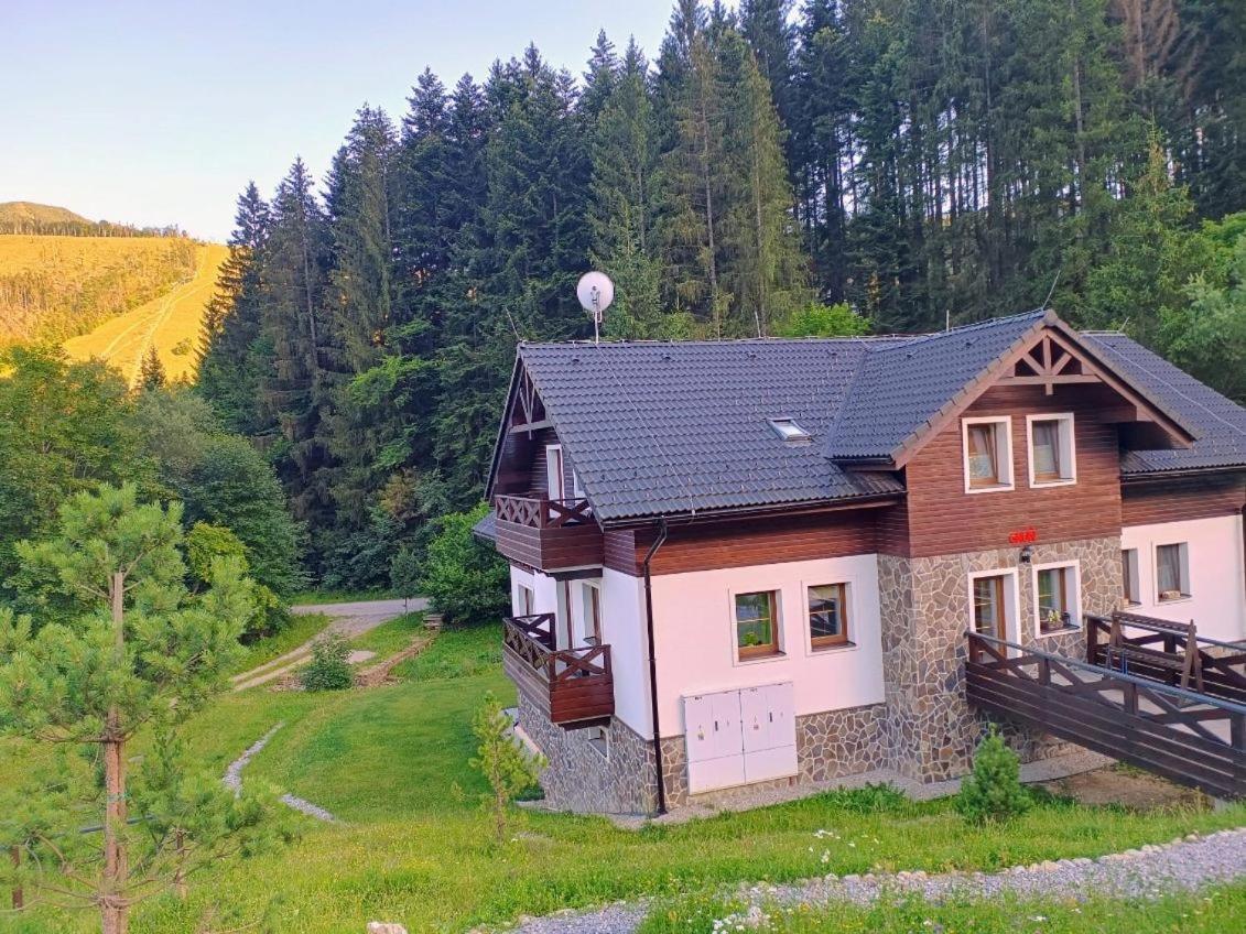 Apartman Grun -Vratna-Paseky Žilina Exterior foto